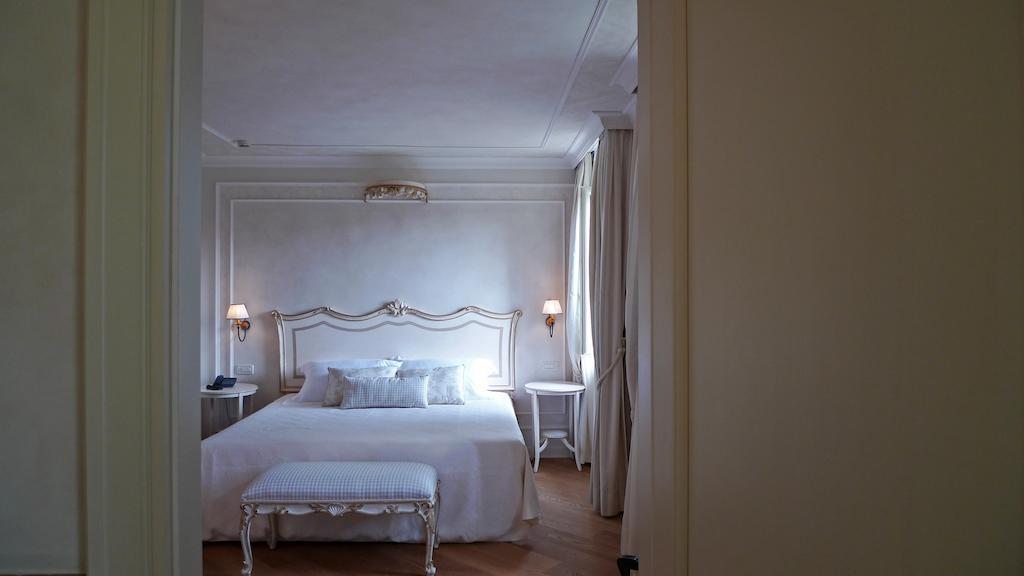 Garda Hotel San Vigilio Golf Pozzolengo Ngoại thất bức ảnh